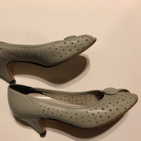 Vintage: Grey Peep Toe Naturalizer Heels Sz 8 - Picture 2 of 6